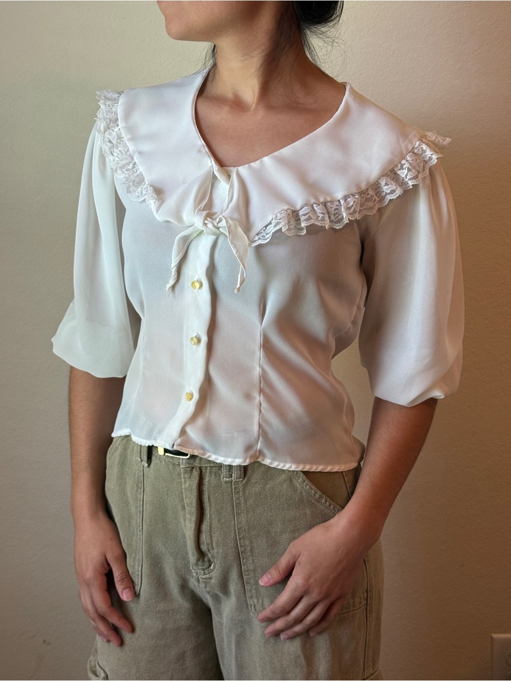 Women's Vintage Peter Pan Collar Cream Lace-Trim Puff Sleeve Blouse